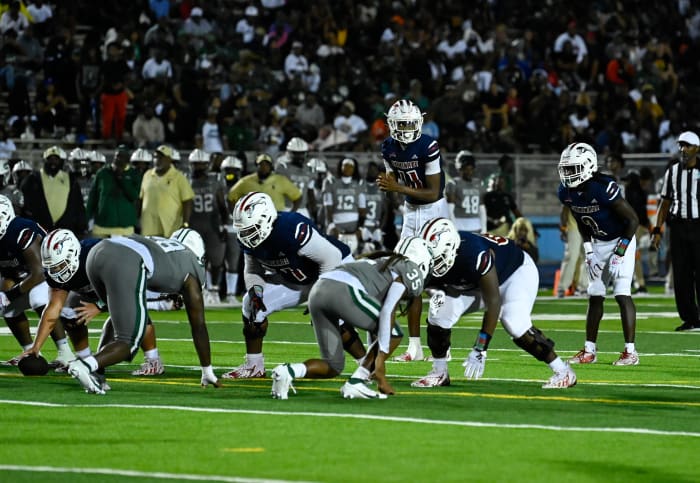 Chaminade-Madonna vs Miami Central Football - Robson Lopes - 08-26-20231078